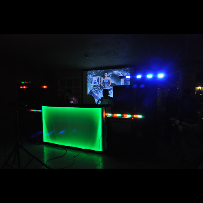 Proyección en pantalla gigante